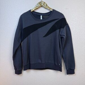 Fabletics • Agon Pullover